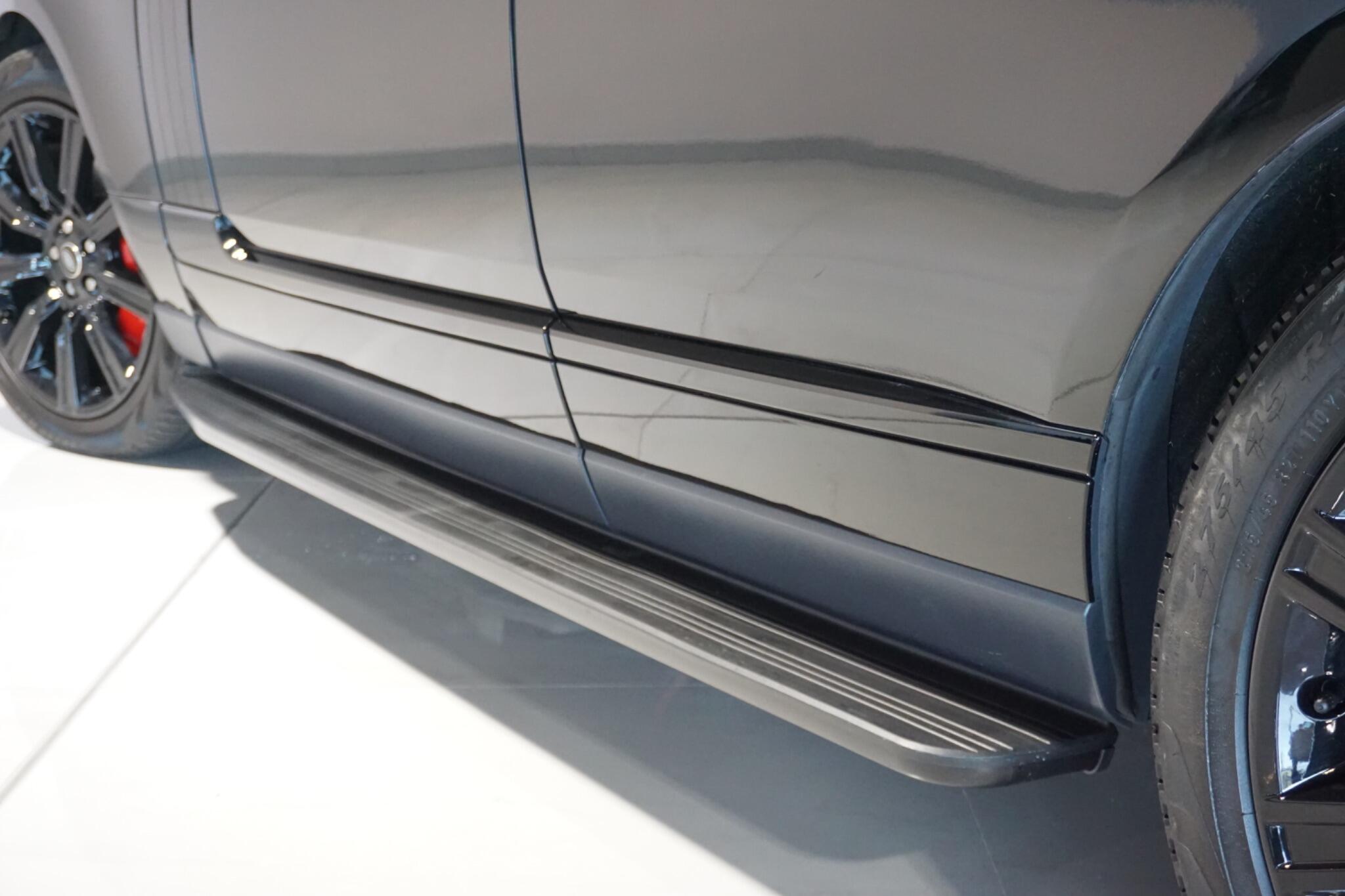 Land Rover Range Rover 2.0 P400e 13.1kWh Westminster Black SUV 5dr Petrol Plug-in Hybrid Auto 4WD Euro 6 (s/s) (404 ps)